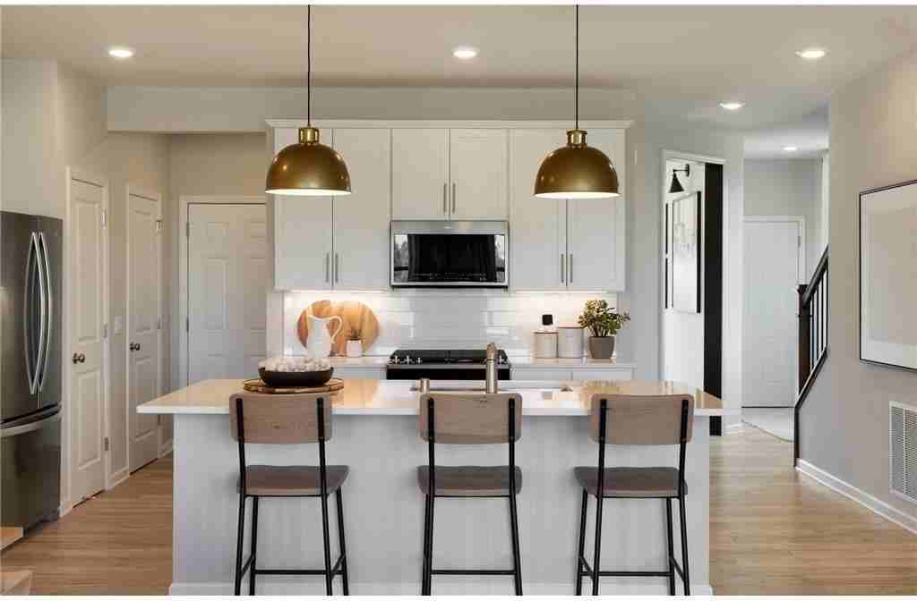 17903 Giants Way - Photo 4 of 11