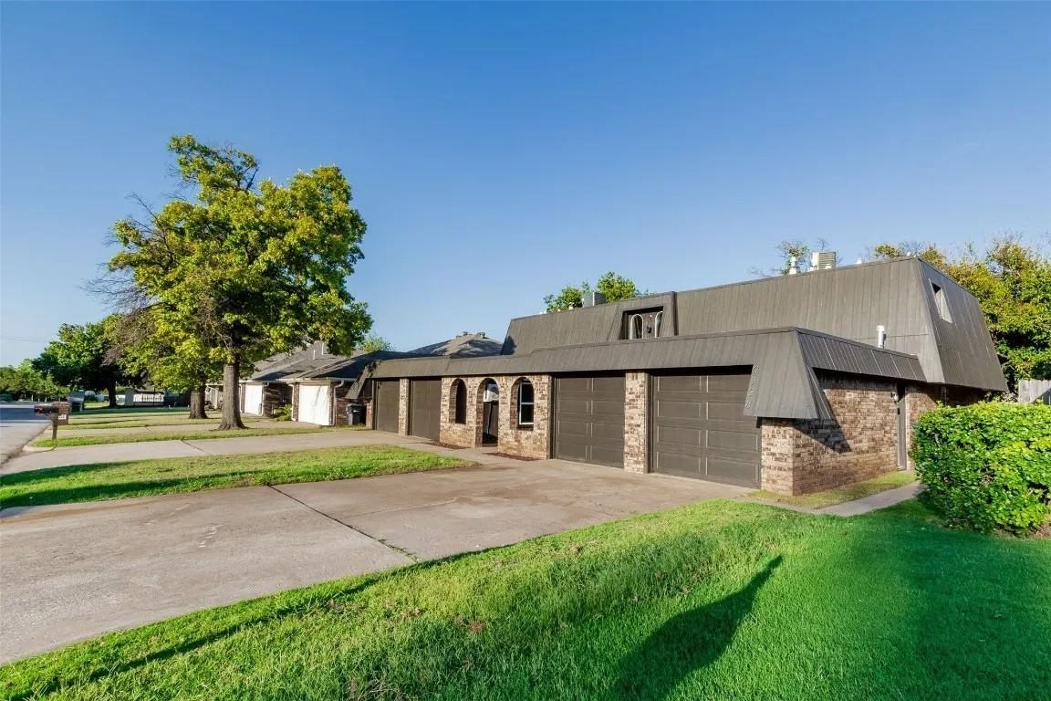 9328 Lansbrook Ln #NA - Photo 2 of 28