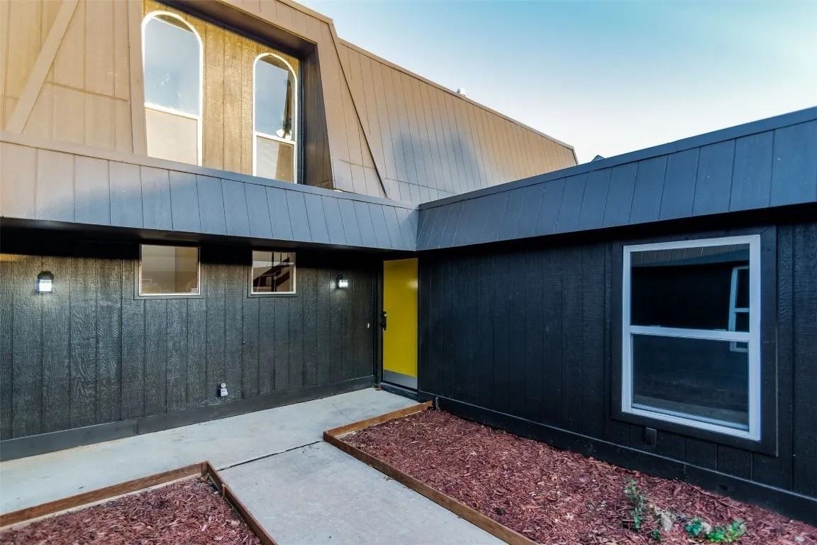 9328 Lansbrook Ln #NA - Photo 3 of 28