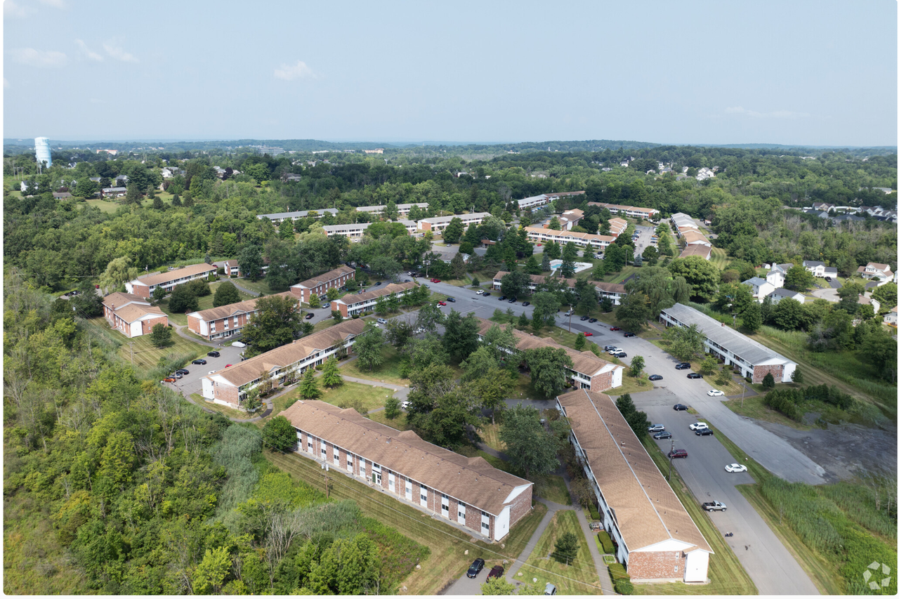 Parkside Apartments at North Colonie - Photo 4 of 50