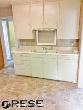 77 N 1600 W - Photo 2 of 14