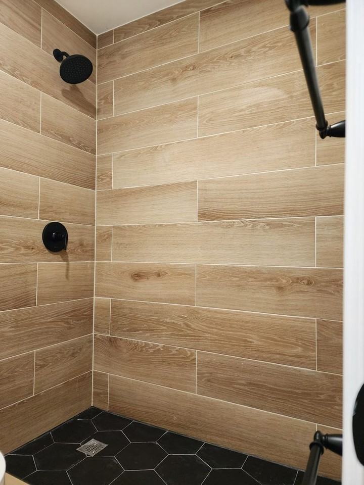 1984 Sw 29th Ave #A - Photo 7 of 18