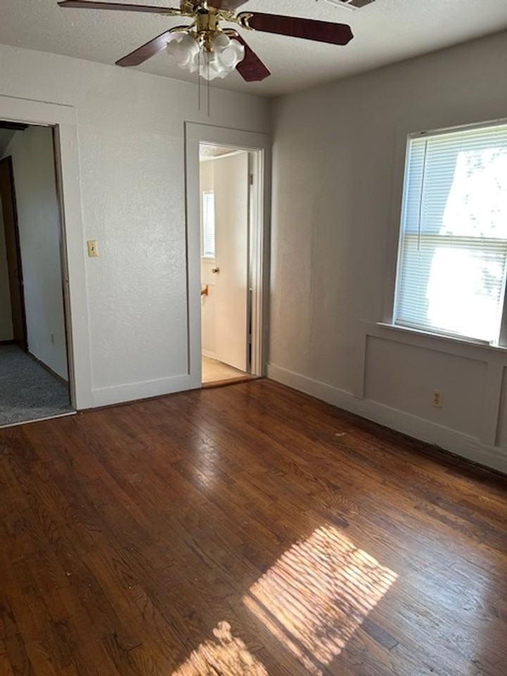 1221A Monnett Ave - Photo 4 of 8