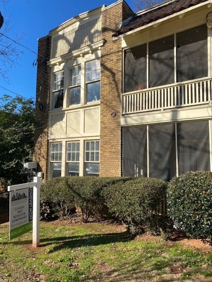 982 Virginia Avenue - Photo 2 of 36