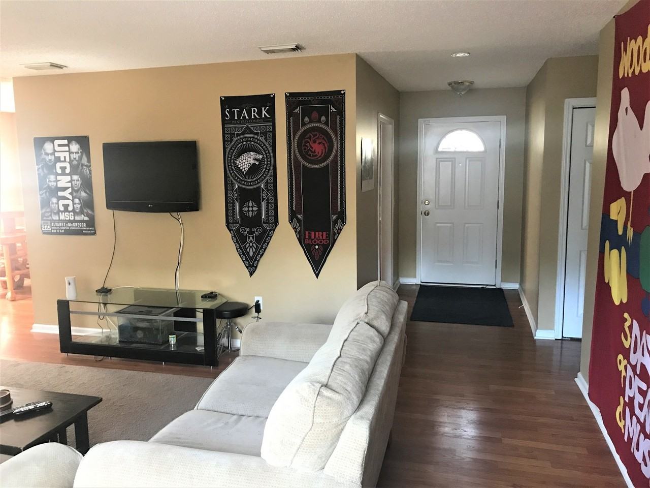 102 Echo Way - Photo 3 of 22