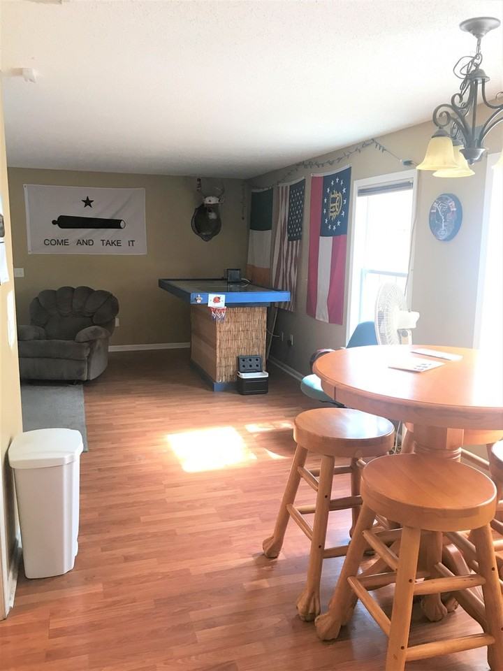 102 Echo Way - Photo 7 of 22