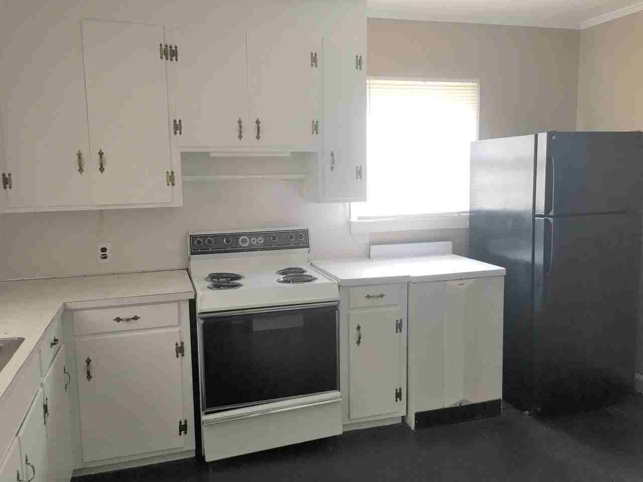 510 Park Ave - Photo 4 of 18