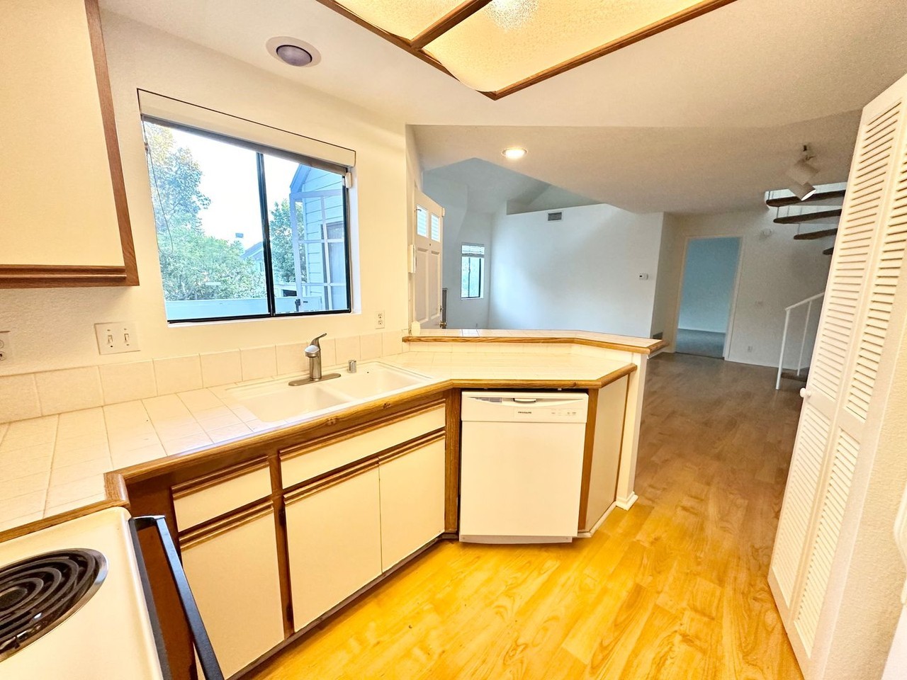 440 Fallingstar - Photo 6 of 19
