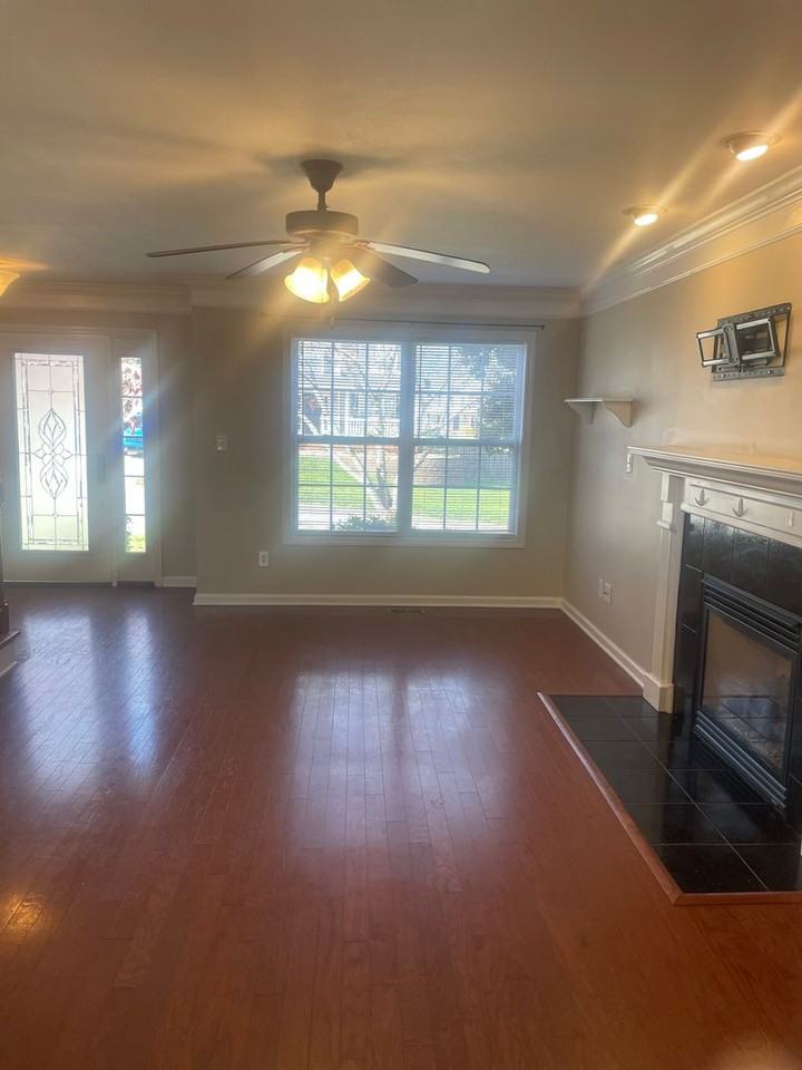 2020 Mosaic Ln - Photo 2 of 25