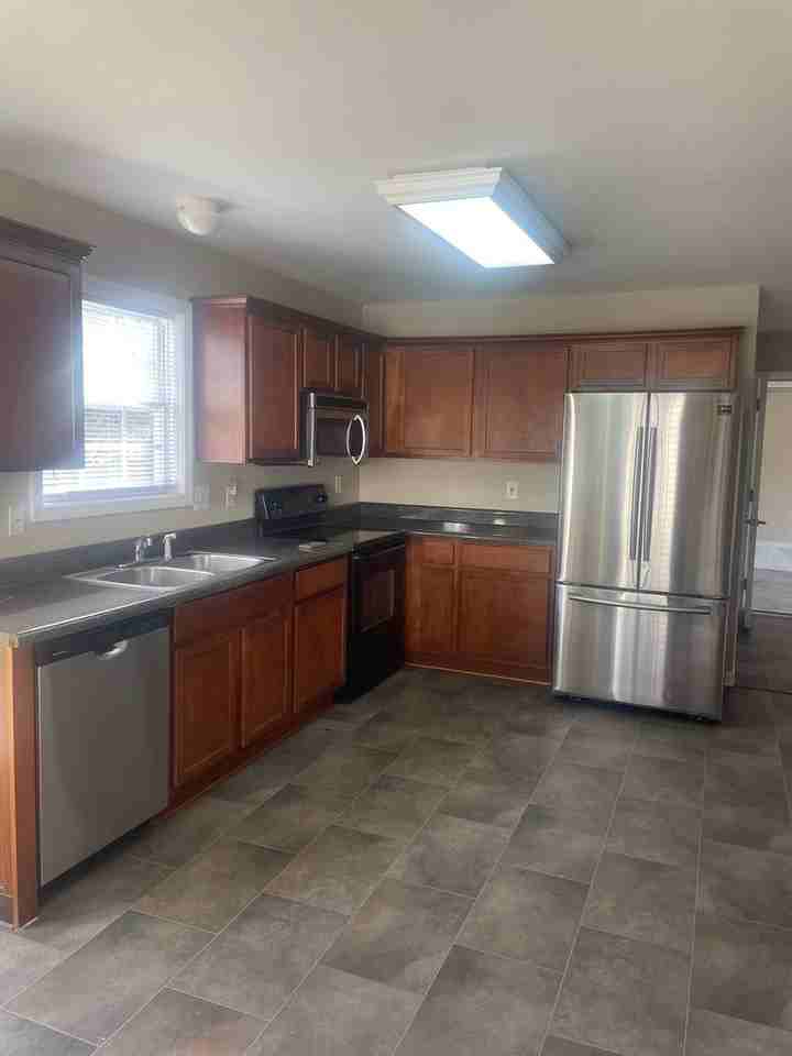 2020 Mosaic Ln - Photo 4 of 25