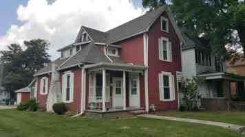 featured image of 826 West Ashland Avenue