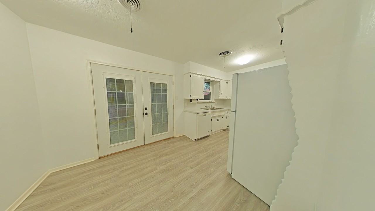 4623 Se Mieling Dr - Photo 6 of 23