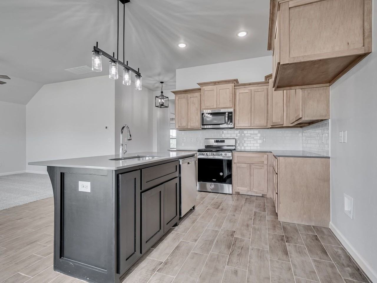 529 Grand Sycamore Dr - Photo 7 of 22