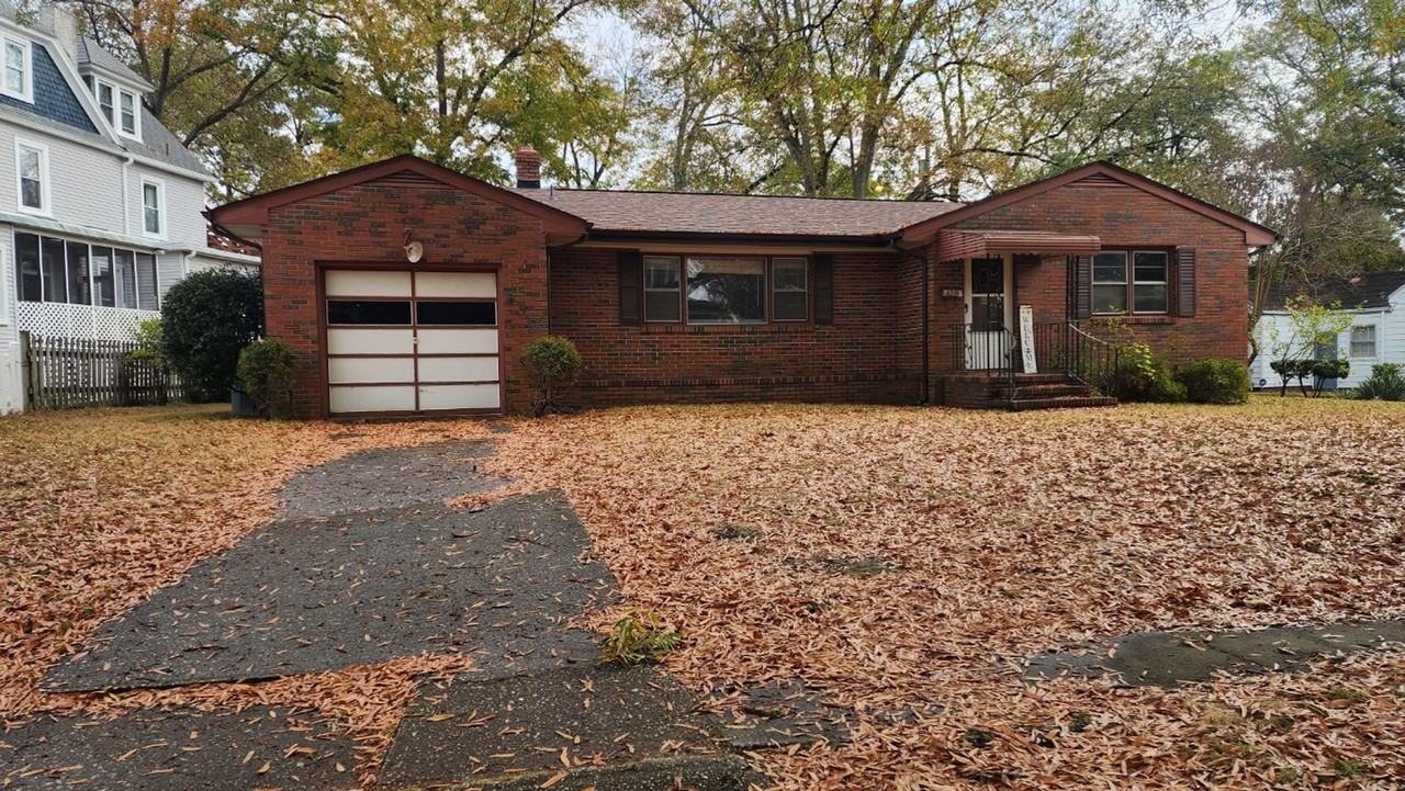 128 Orleans Cir - Photo 2 of 22