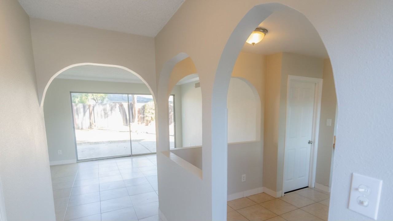 20865 Burbank Boulevard - Photo 5 of 16