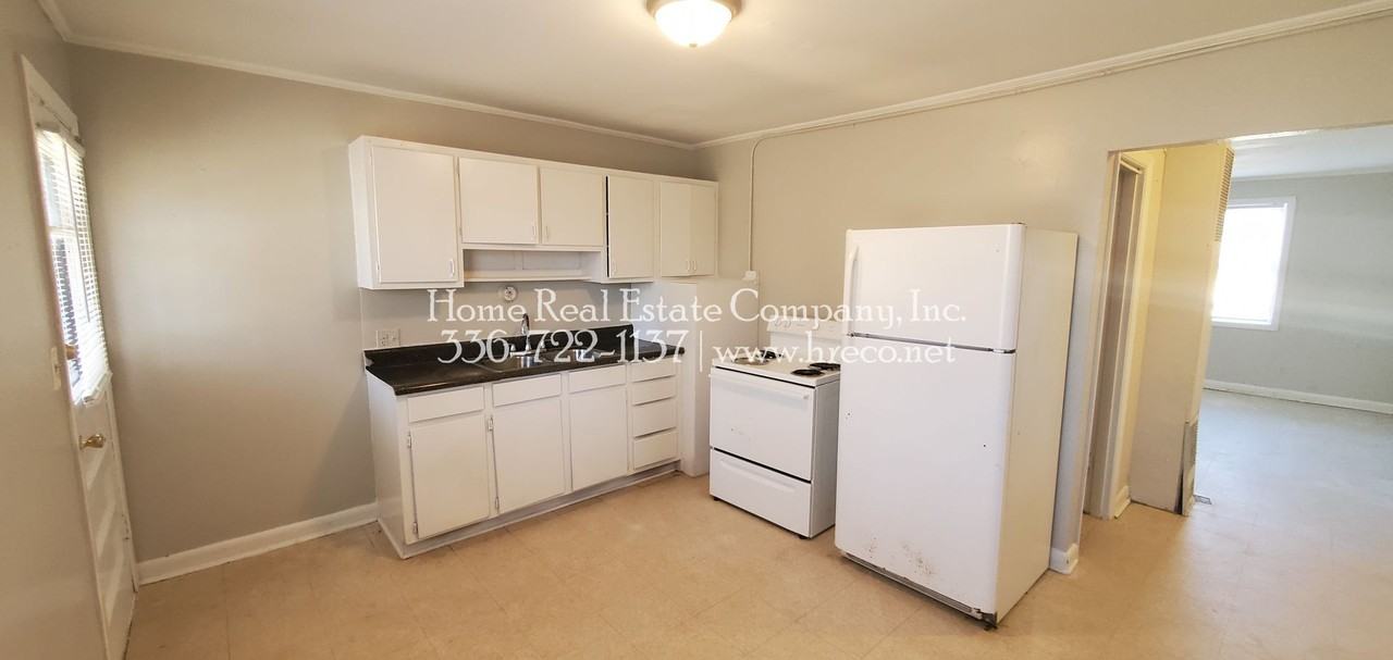 1235 Gholson Ave #B - Photo 4 of 6