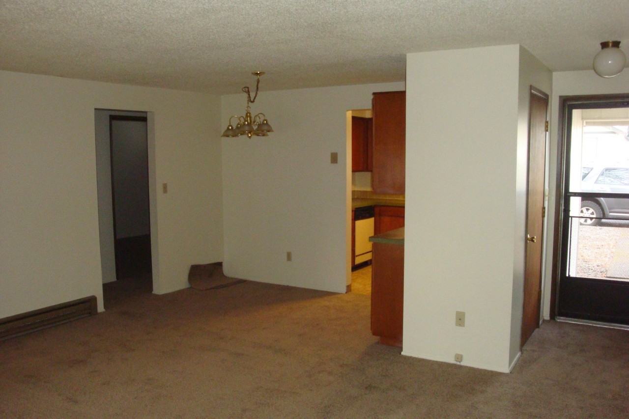 214/228 11th - Photo 2 of 14