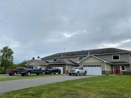 featured image of 1700 Lawton Dr