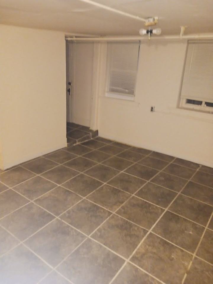 2319 S 17th St - Photo 3 of 6