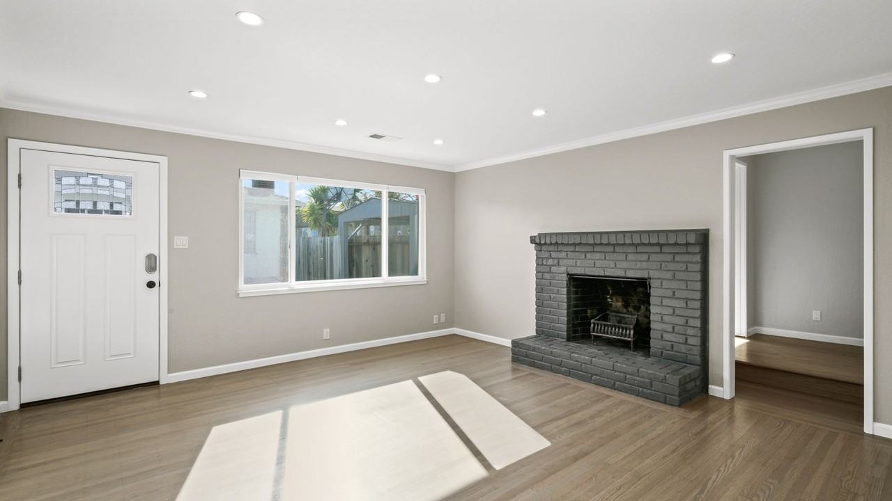 63 Linden Ave - Photo 3 of 24