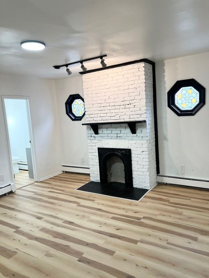 207 Wilbur St - Photo 2 of 26