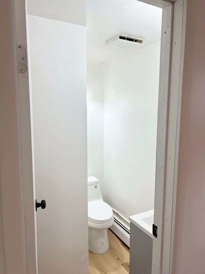 207 Wilbur St - Photo 6 of 26
