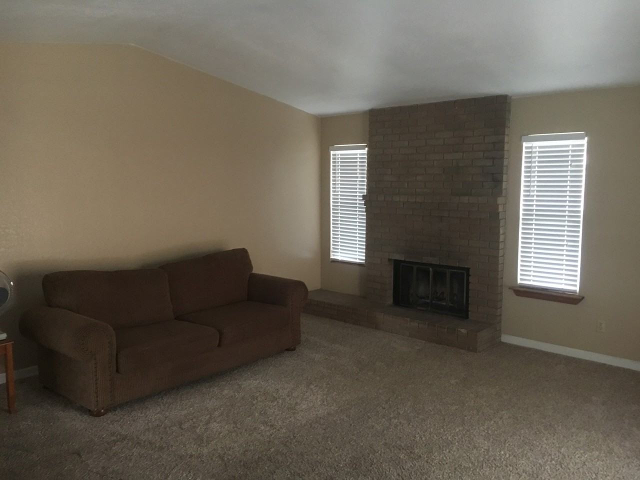 2221 Calcagno St - Photo 5 of 5