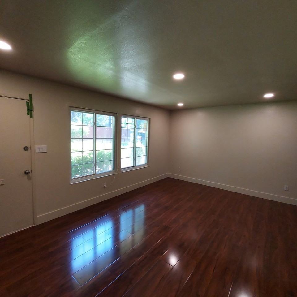 8883 Salmon Falls Dr #E - Photo 4 of 17