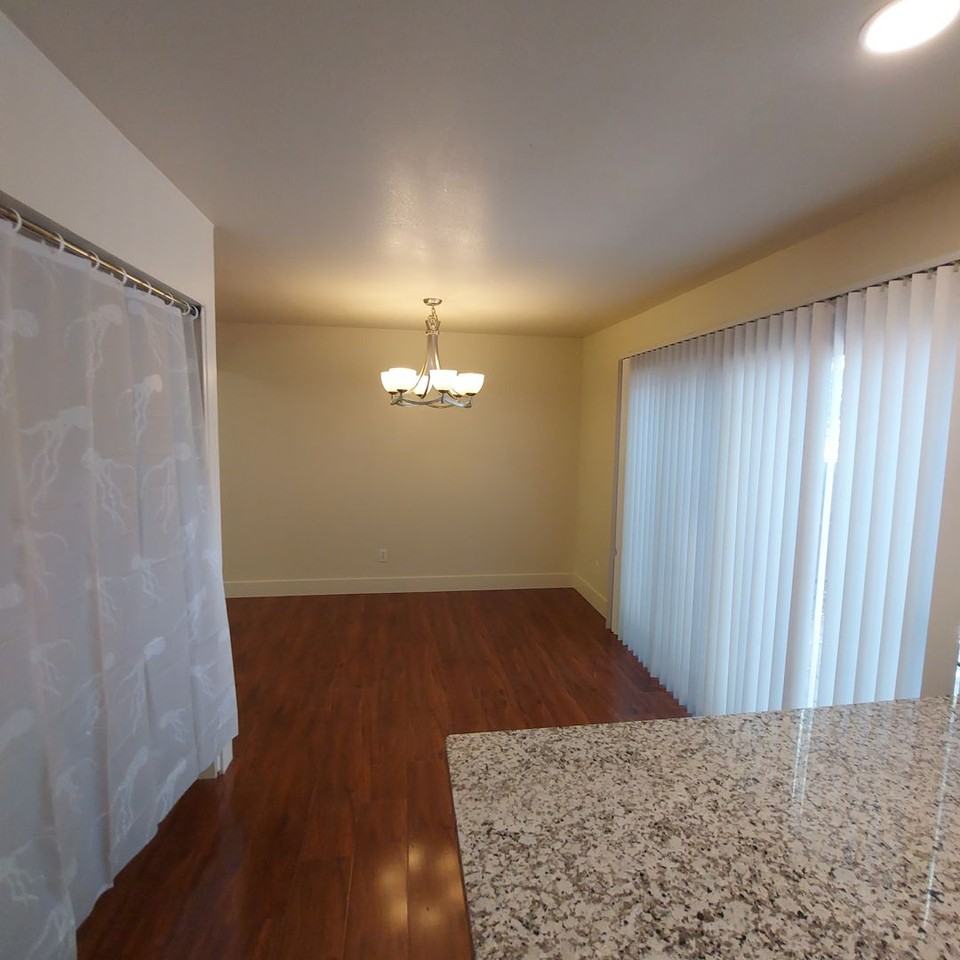 8883 Salmon Falls Dr #E - Photo 5 of 17