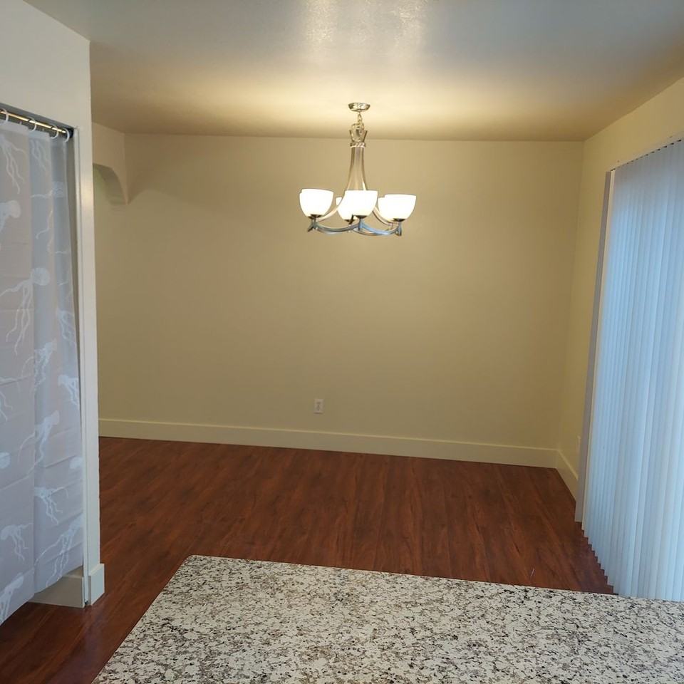 8883 Salmon Falls Dr #E - Photo 6 of 17