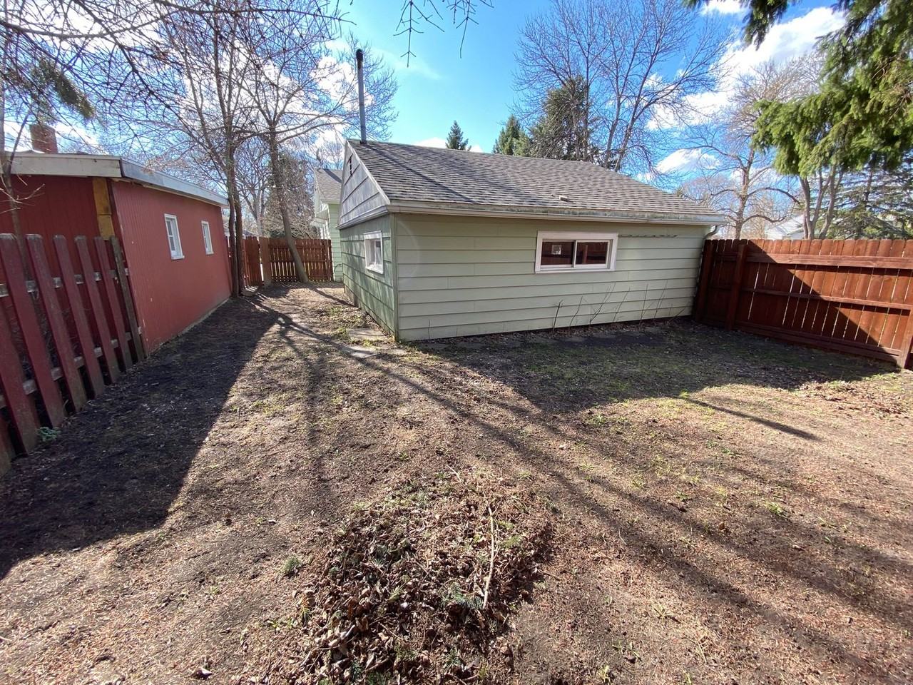 202 15th St S - Photo 3 of 28