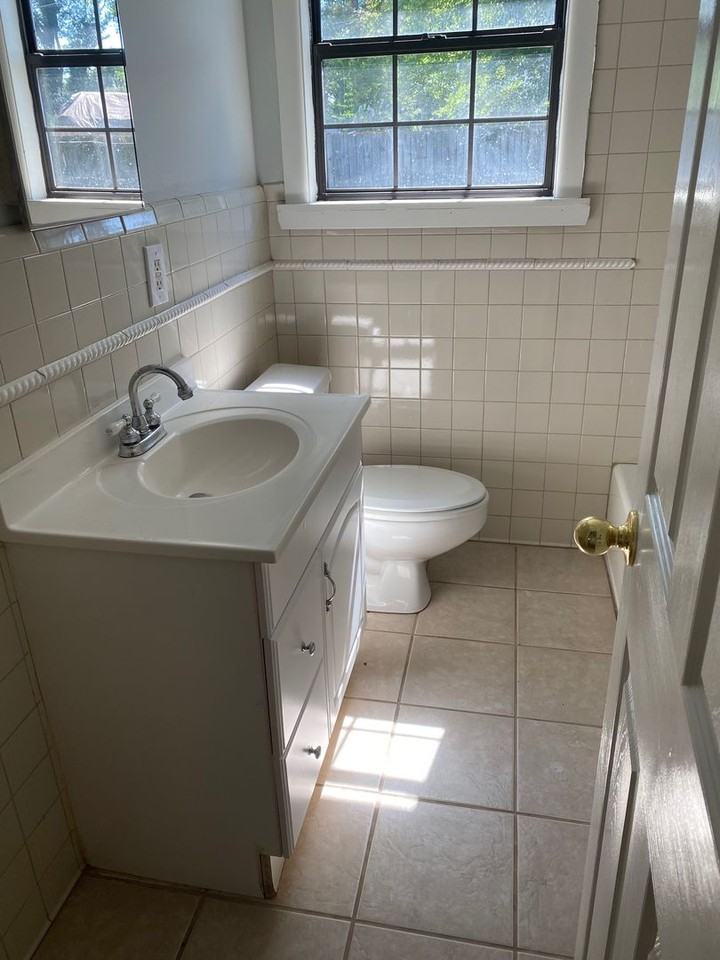 5745 Roma Dr - Photo 7 of 12