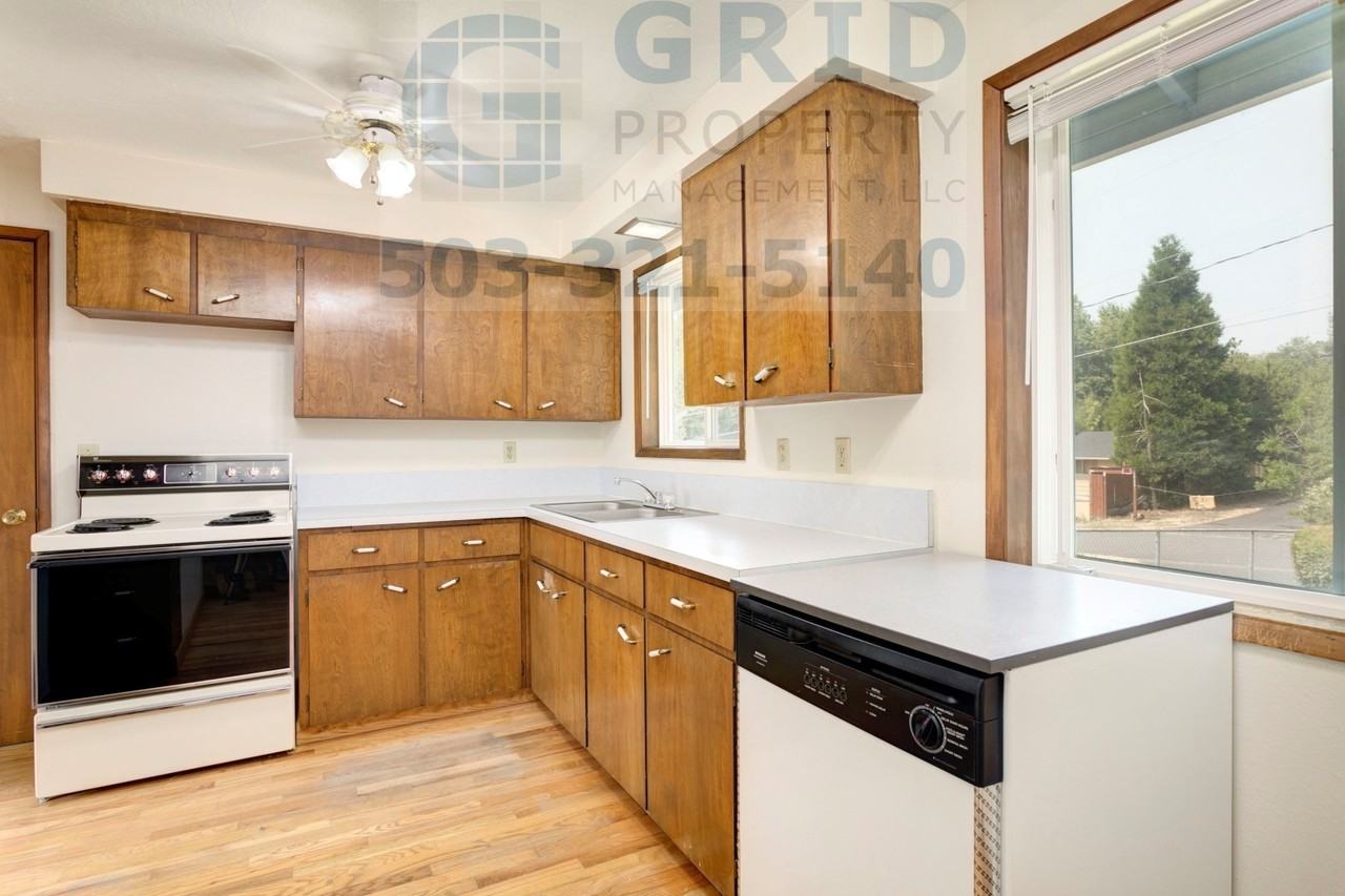 16554 Se Gordon Ct - Photo 5 of 28