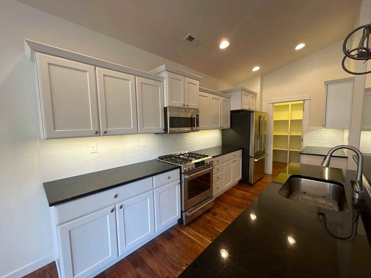 1296 W Hill Ave - Photo 3 of 14