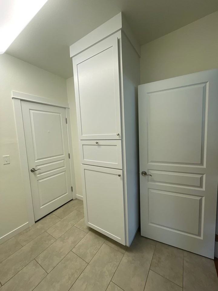 1296 W Hill Ave - Photo 5 of 14