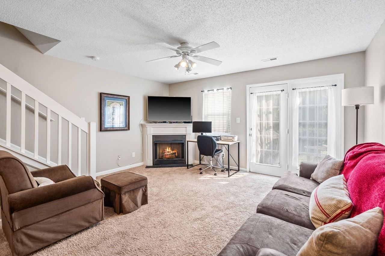6314 Inkberry Dr - Photo 6 of 27