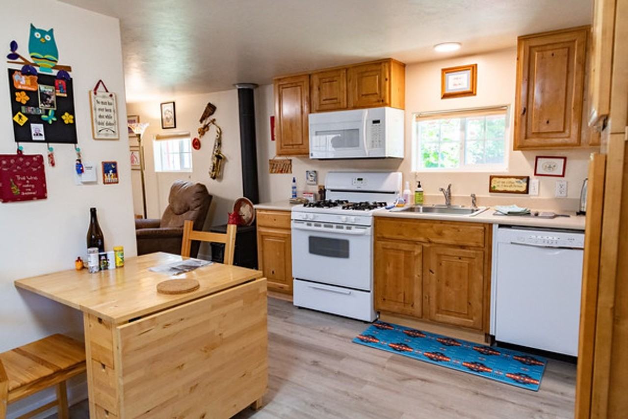 222 1/5 N Market St - Photo 7 of 8