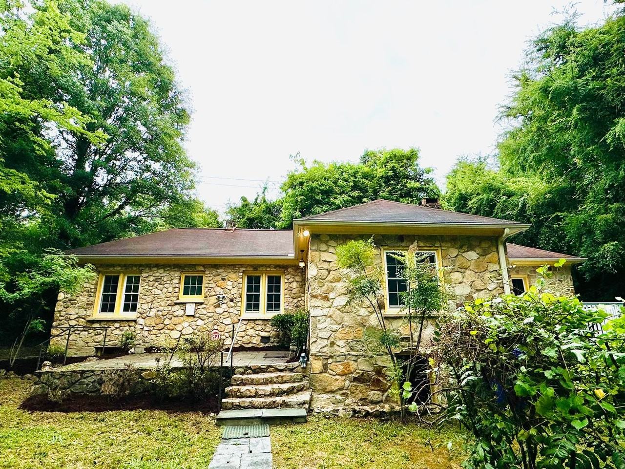 735 Raleigh Rd - Photo 2 of 25