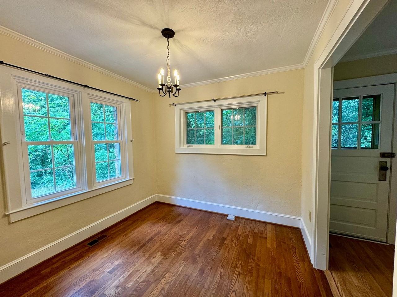 735 Raleigh Rd - Photo 6 of 25