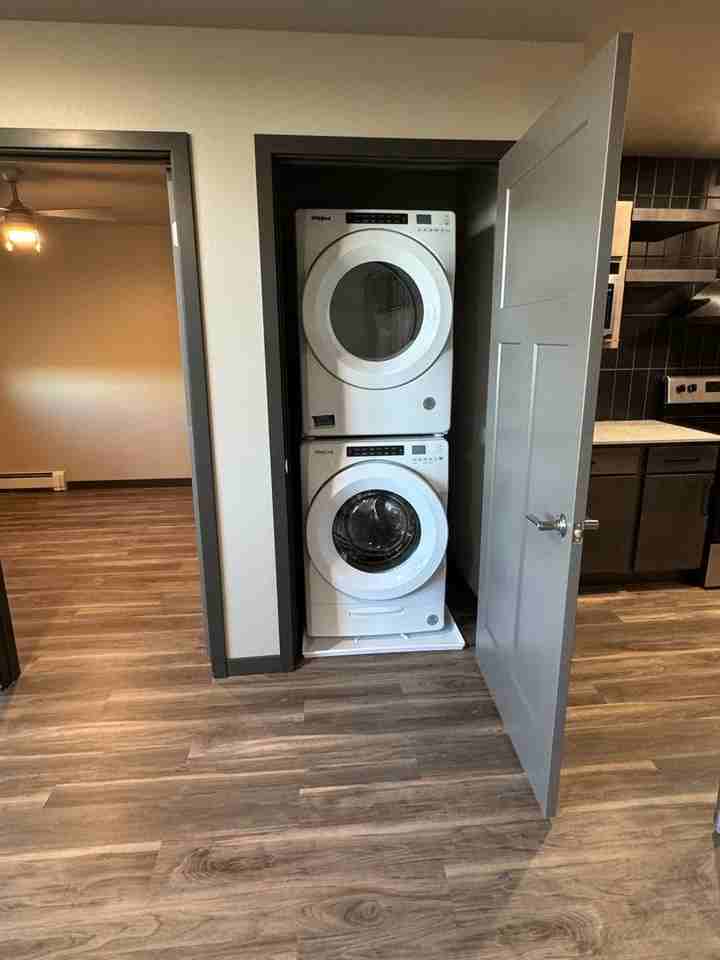 Area 57 Building B - Photo 5 of 22