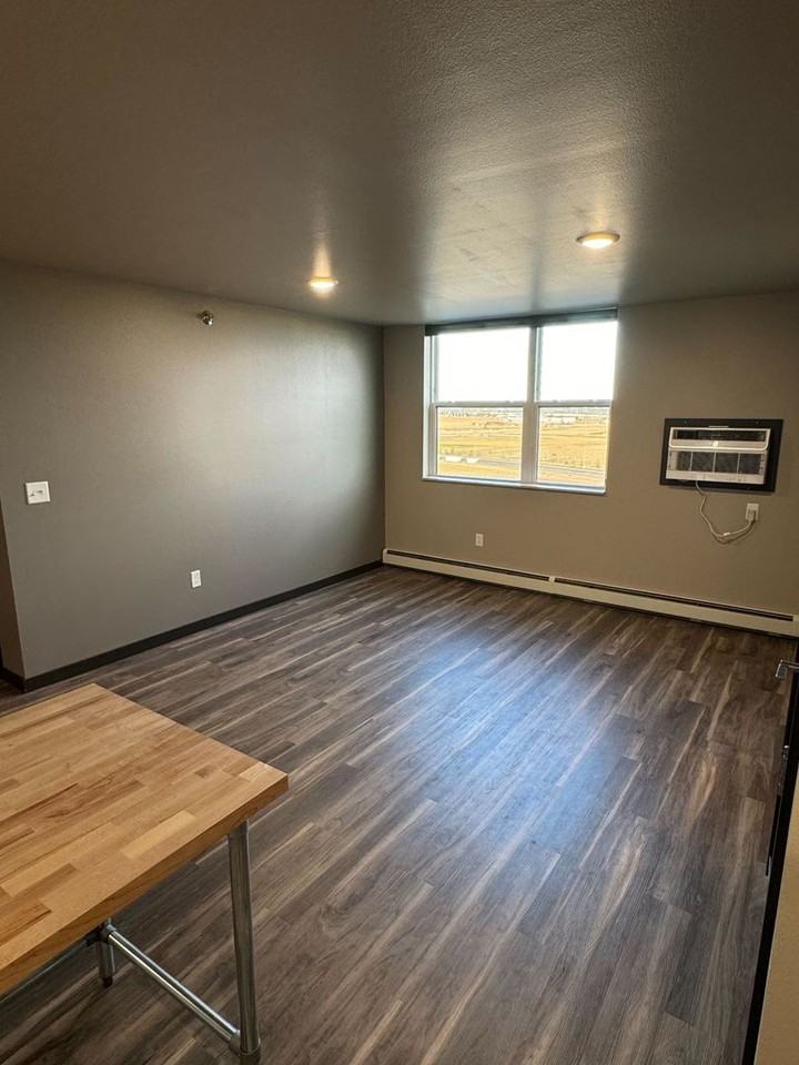 Area 57 Building B - Photo 6 of 22