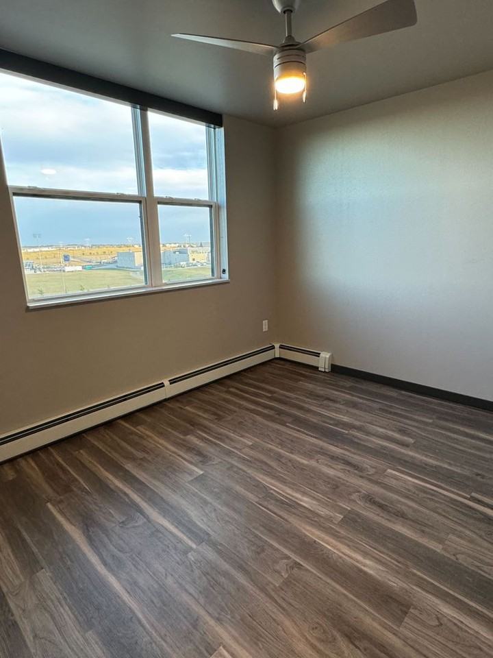 Area 57 Building B - Photo 7 of 22