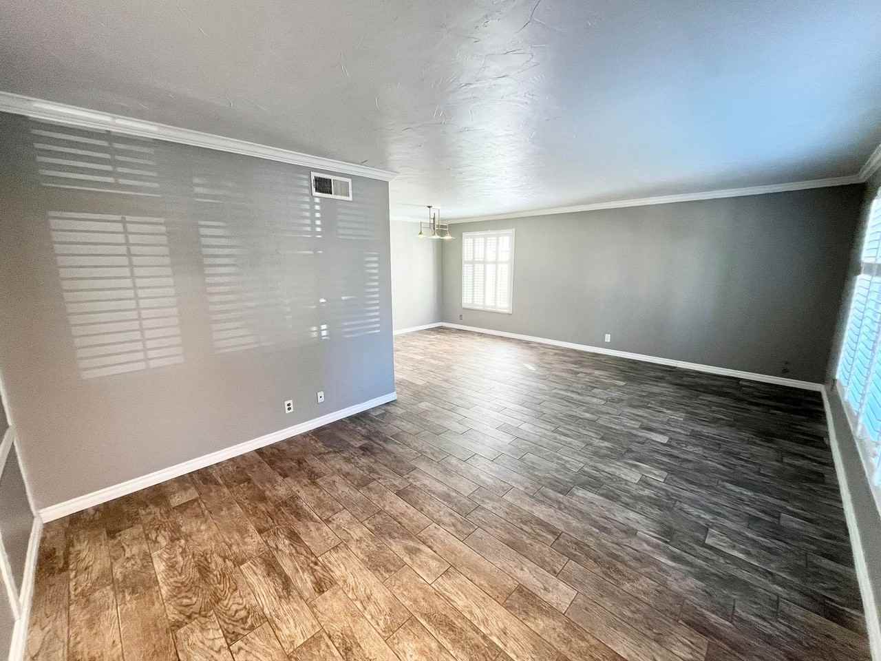 839 Banneker Dr - Photo 2 of 23