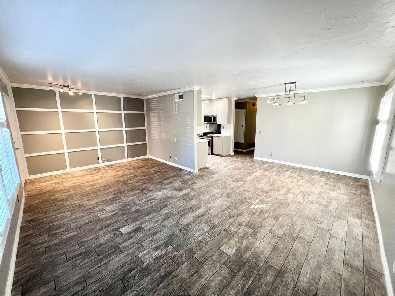 839 Banneker Dr - Photo 3 of 23