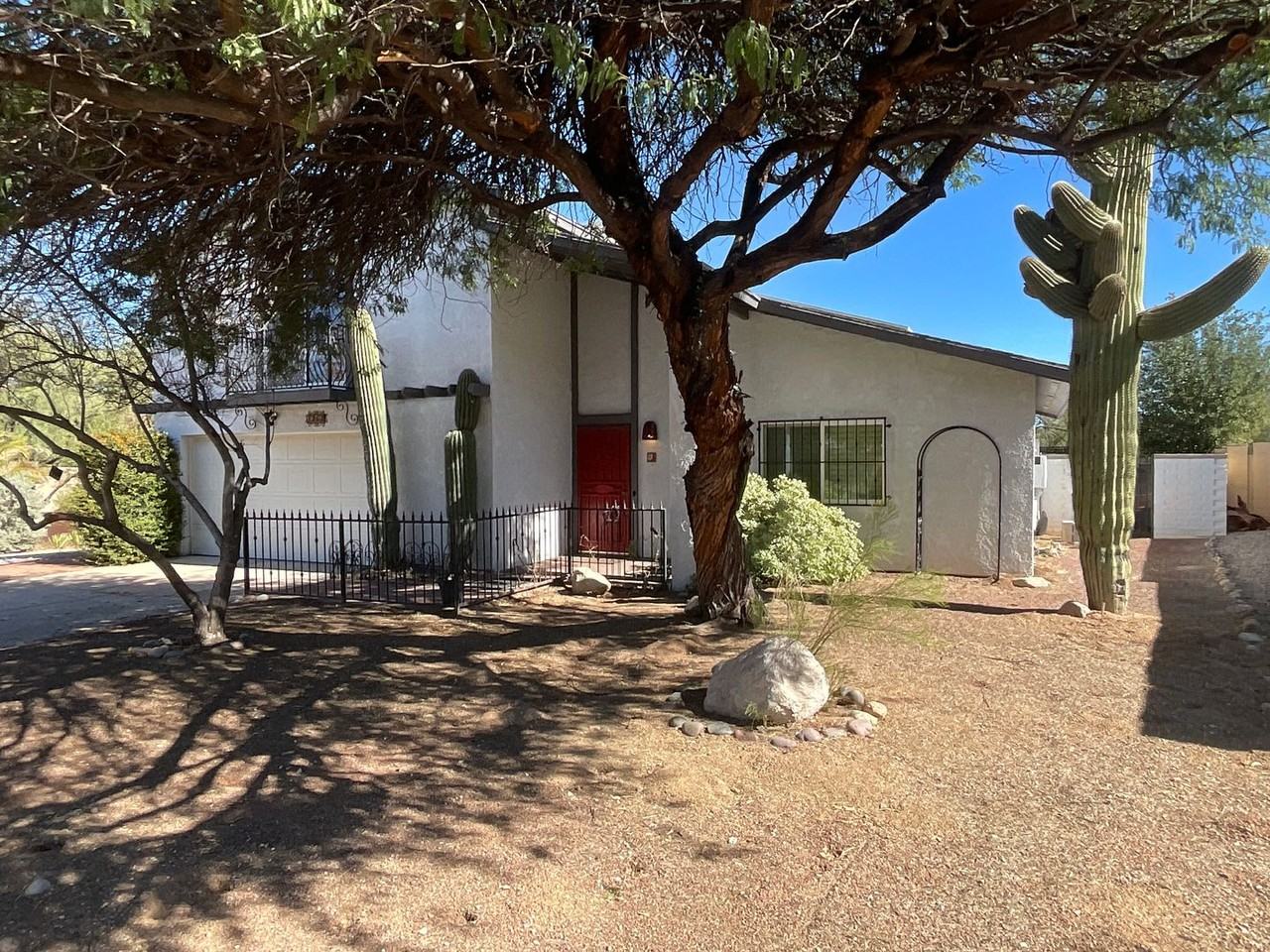 1362 N Arbor Cir - Photo 2 of 44