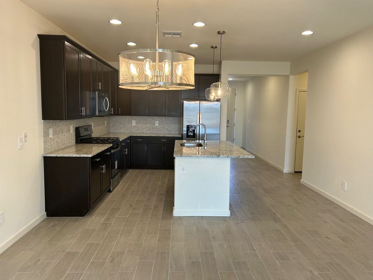 20520 N Candlelight Rd - Photo 2 of 21