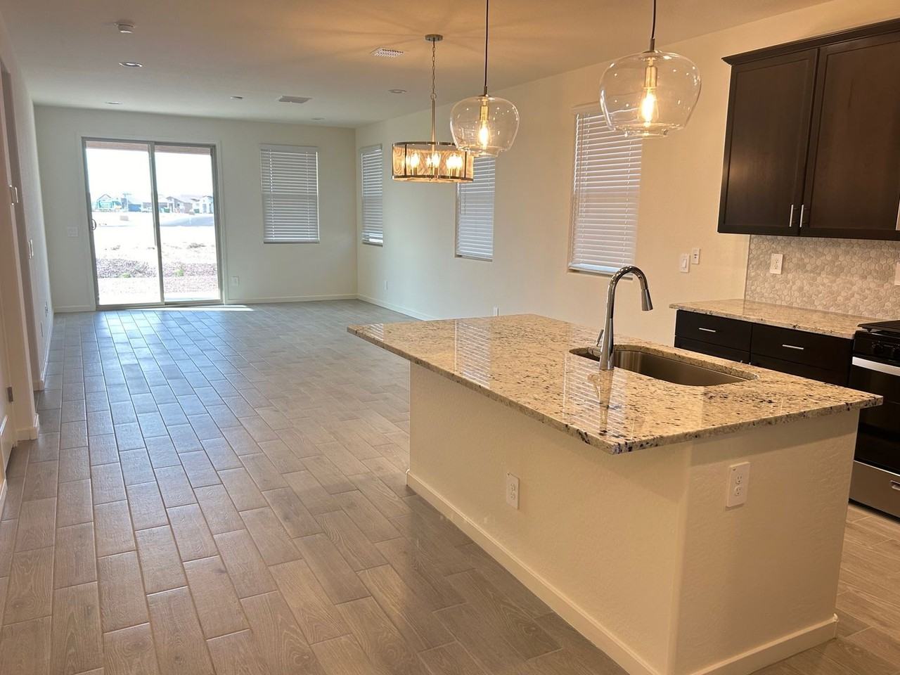 20520 N Candlelight Rd - Photo 6 of 21