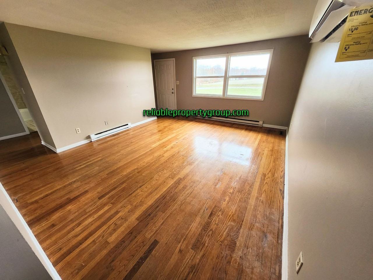10735 Old Decatur Rd - Photo 2 of 10