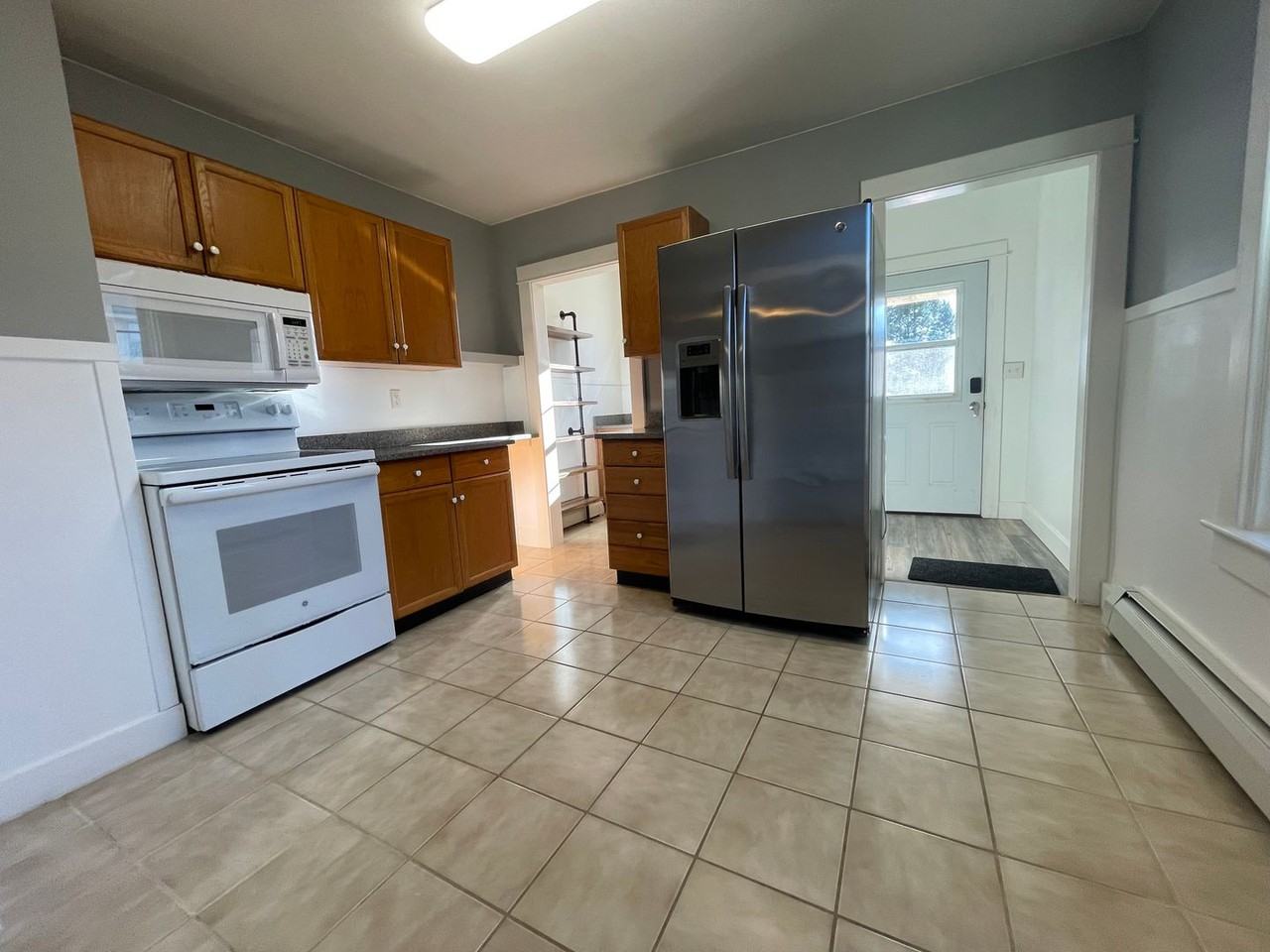 452-454 Pomeroy - Photo 2 of 17