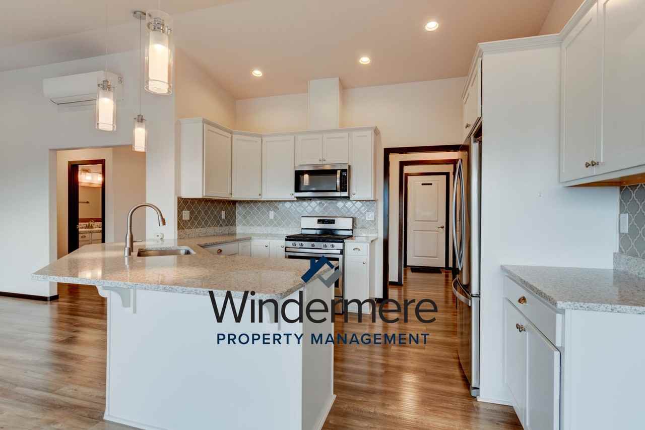 737 El Gato St - Photo 2 of 28